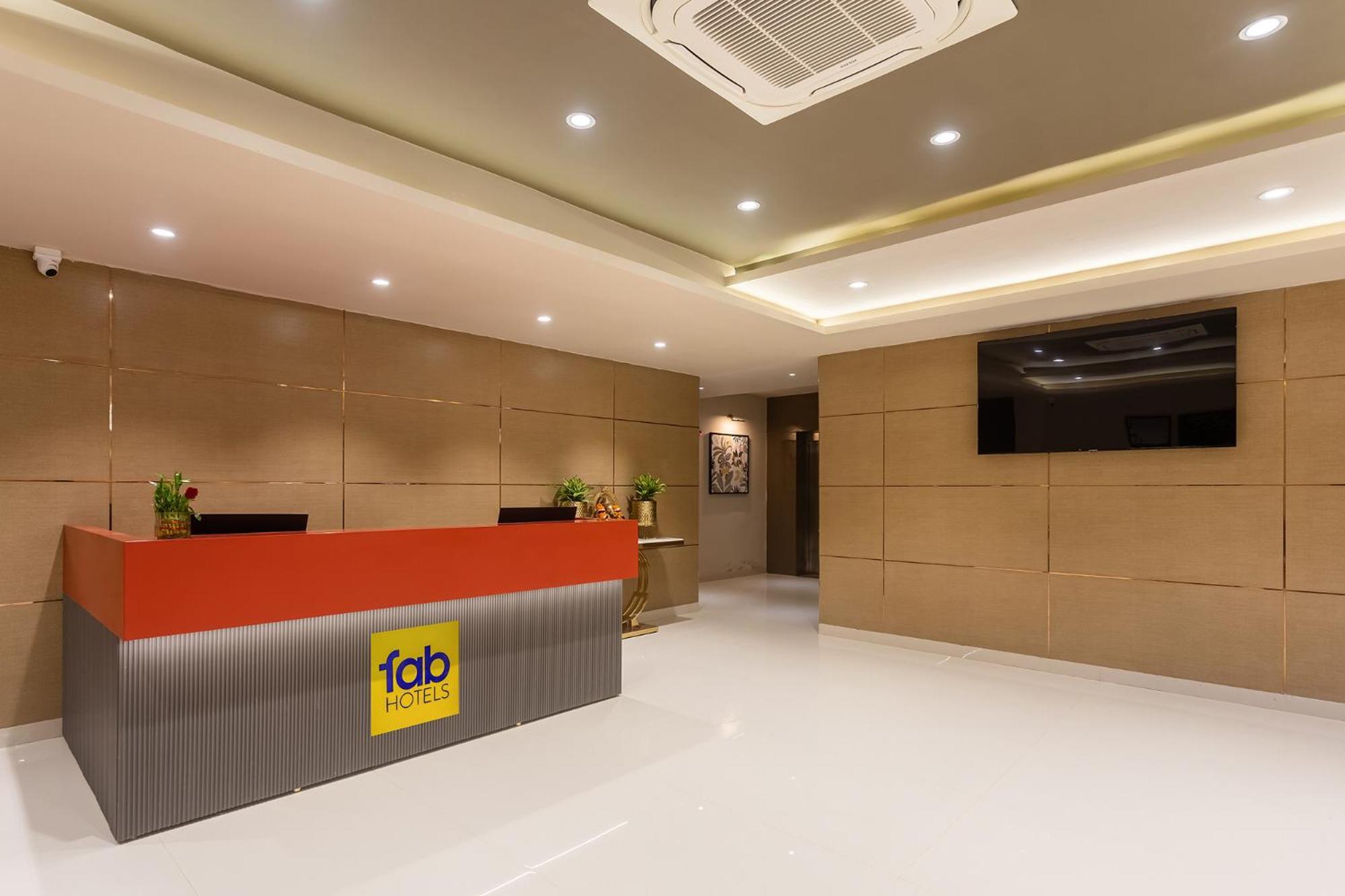 Fabhotel Prime Oasis Orange Bhopal Buitenkant foto